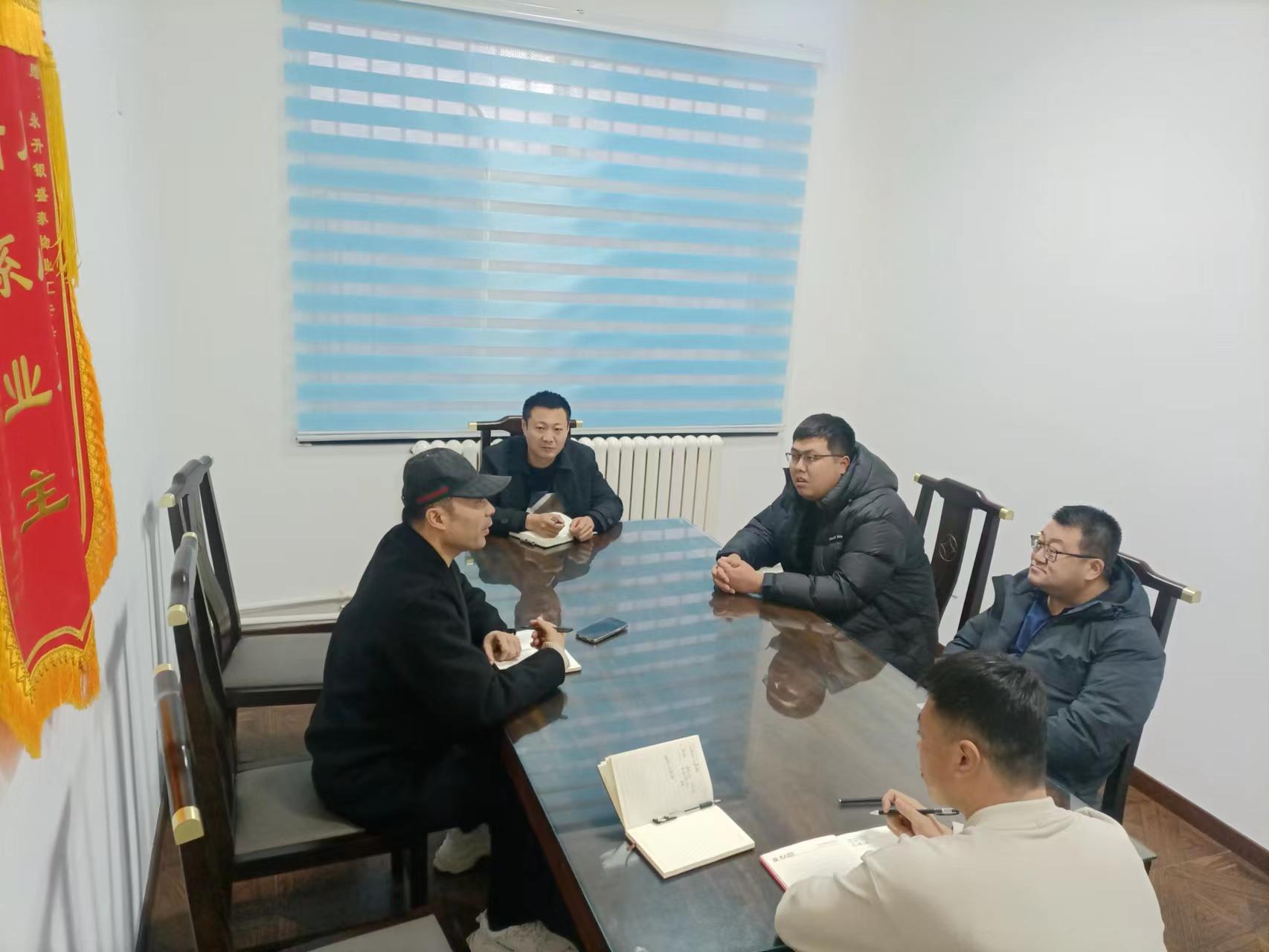 2-23121H11535225.jpg 城阳区物业办有关领导来公司检查指导工作(图3)