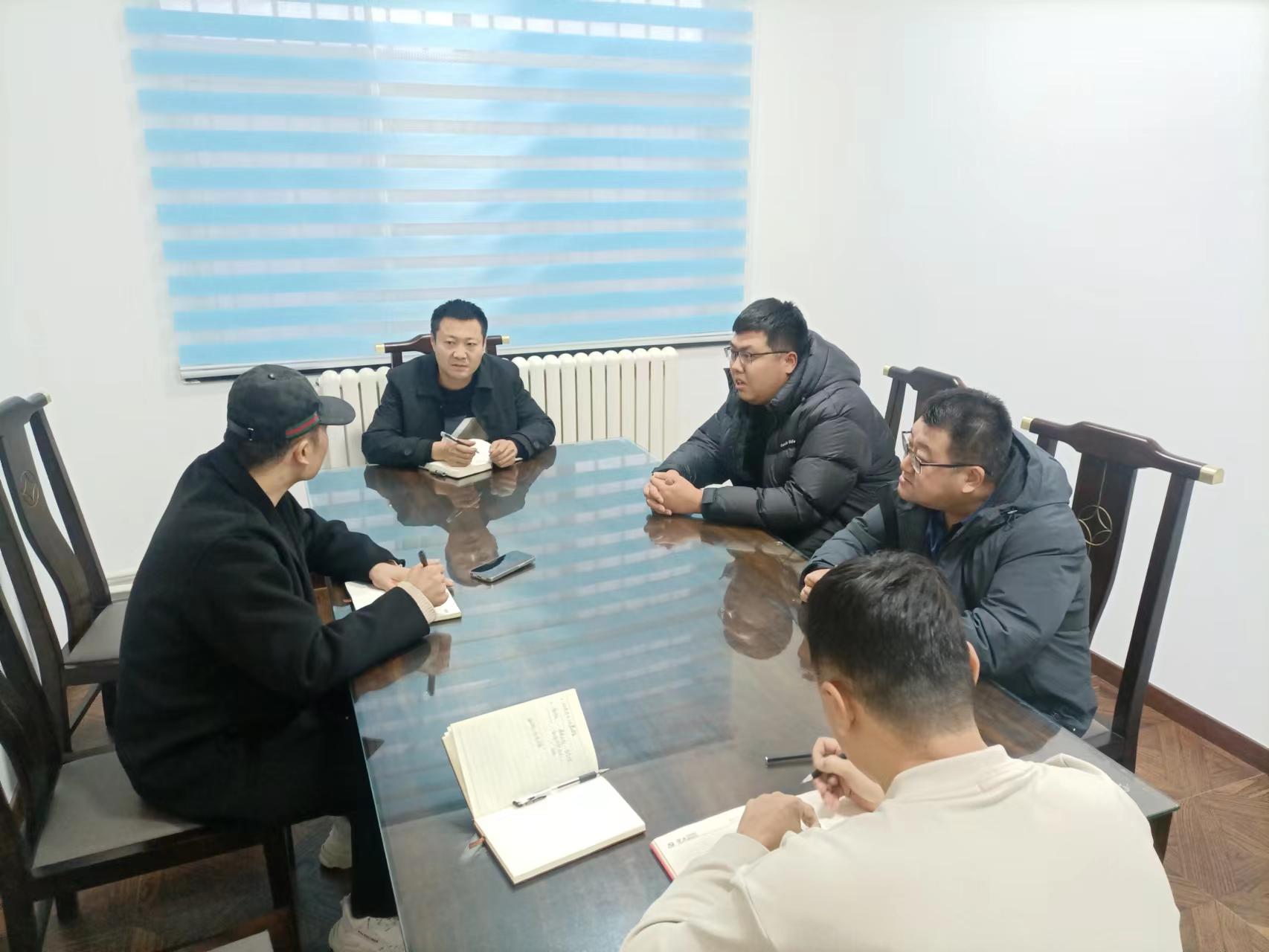 2-23121H11544I5.jpg 城阳区物业办有关领导来公司检查指导工作(图4)