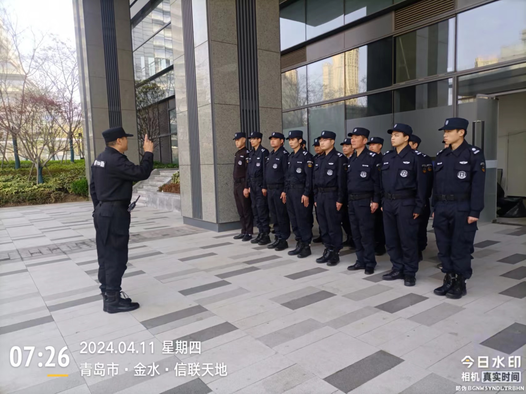 2-240423132312C8.jpg 情怀使然,军魂依旧(图1)